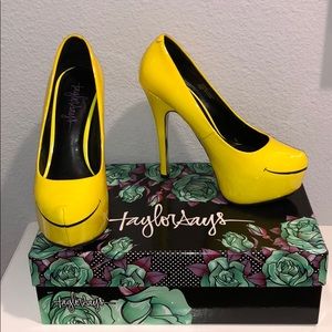 Happy face platforms from Taylor Says